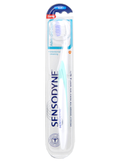 Зубная щетка Сенсодин Advanced Clean Soft N1