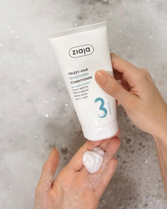 Ziaja Baobab Leaves Conditioner pentru disciplinarea parului rebel N1